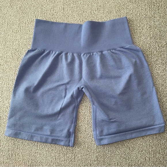 NVGTN Periwinkle Pro Seamless Shorts - Picture 3 of 6